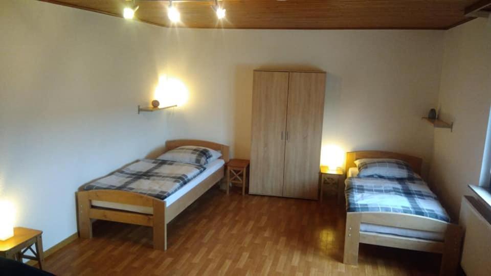 "Klein Und Fein"-Monteurzimmer Pohlheim ภายนอก รูปภาพ