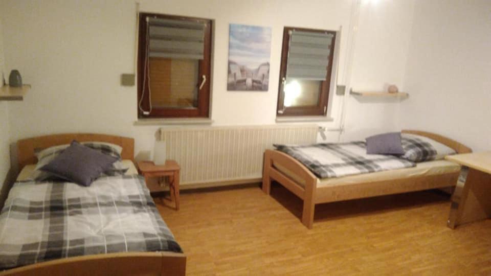 "Klein Und Fein"-Monteurzimmer Pohlheim ภายนอก รูปภาพ