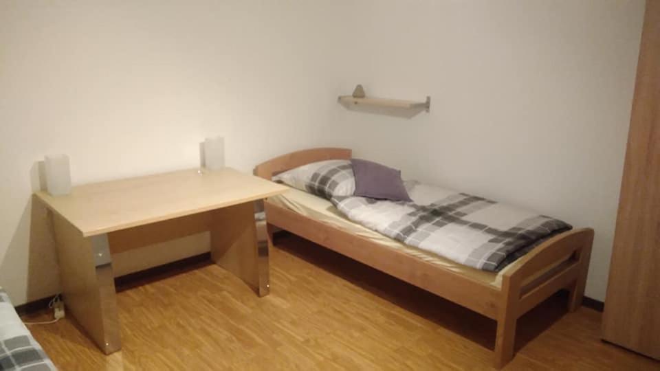 "Klein Und Fein"-Monteurzimmer Pohlheim ภายนอก รูปภาพ