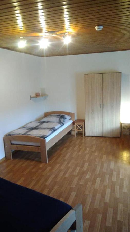 "Klein Und Fein"-Monteurzimmer Pohlheim ภายนอก รูปภาพ